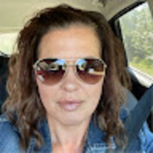 Meet your Posher, Mandy